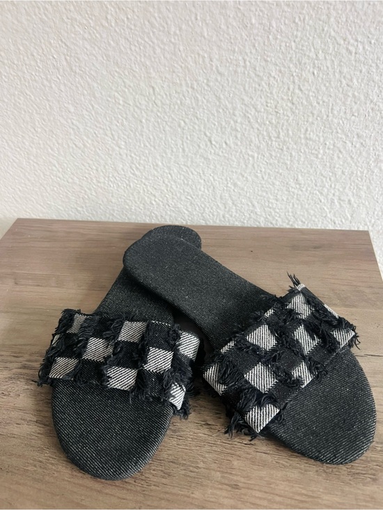 Shoes - Checkered Fringe Slide Sandals